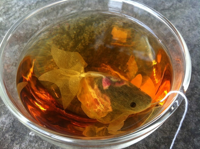 在茶杯里游泳的金魚&mdash;&mdash;金魚茶泡袋包裝設計